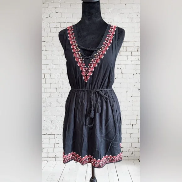 Forever 21 Sleeveless Boho Mini Dress- Embroidered Trim Rope Belt NWT - Picture 2 of 12